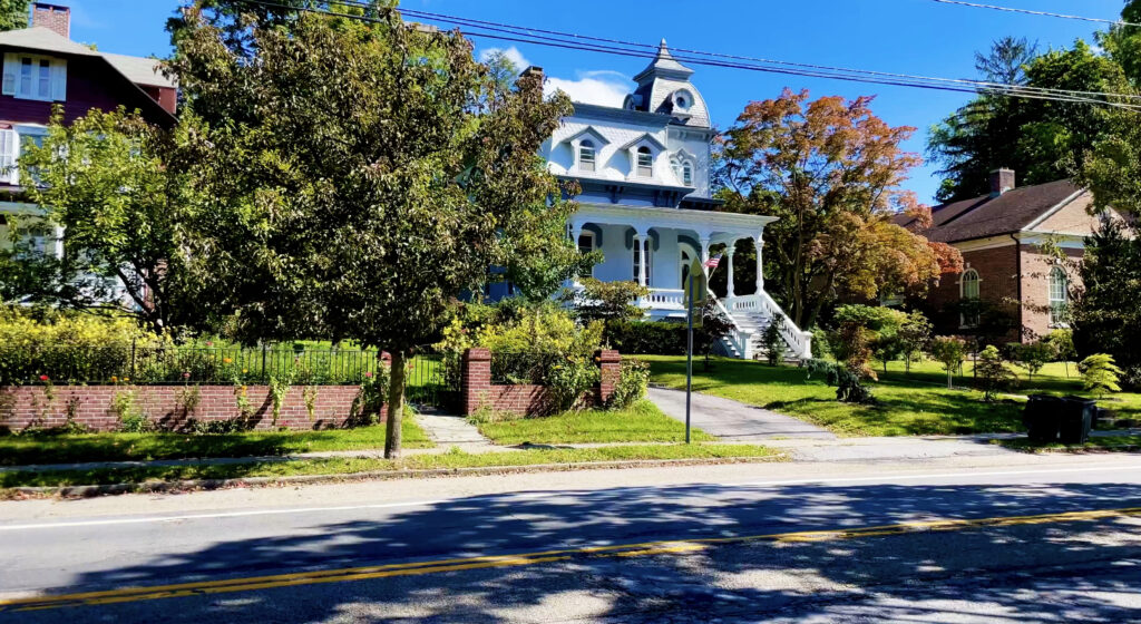 Antique homes on a street in Cold Spring, NY.
